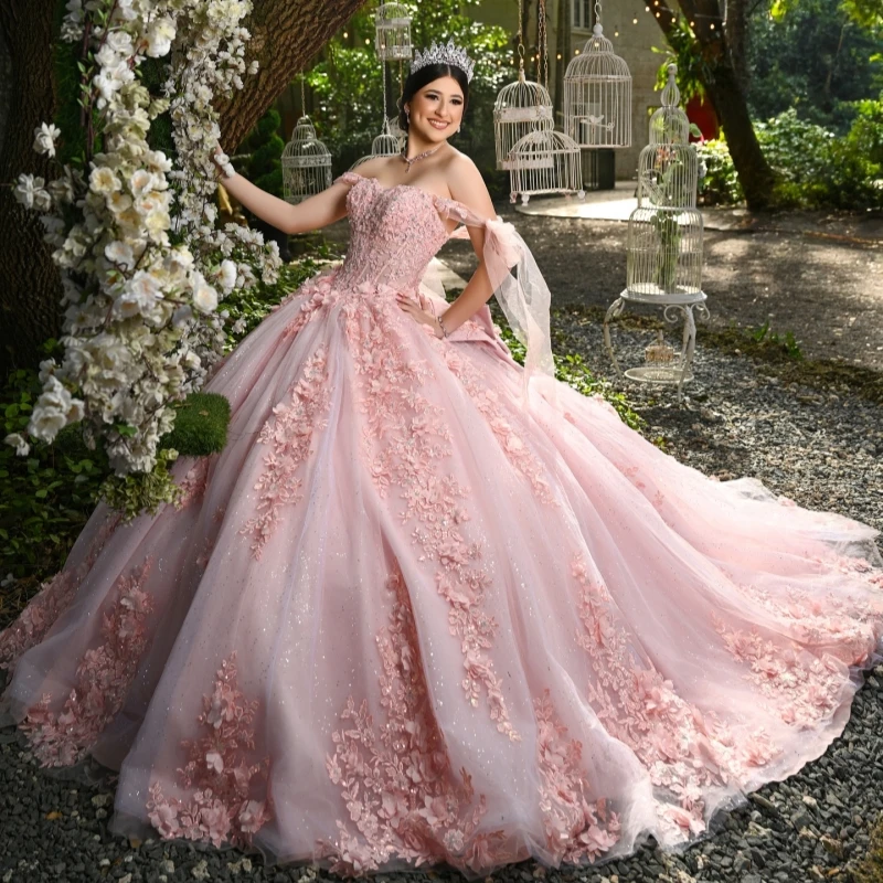 Розовые платья принцессы Quinceanera с открытыми плечами и аппликацией из цветов, расшитым бисером, тюлевым корсетом, милое платье 16, бальное платье Vestidos 15 De Anos
Розовые платья принцессы Quinceanera с открытыми плечами и аппликацией из цветов, расшитым бисером, тюлевым корсетом, милое платье 16, бальное платье Vestidos 15 De Anos