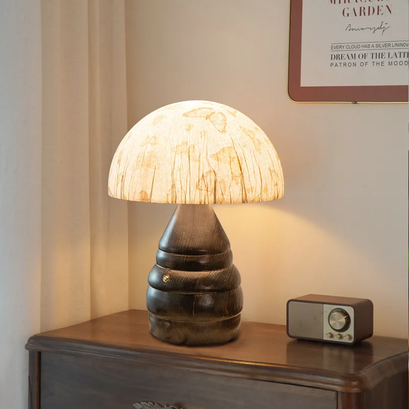bedroom bedside lamp national style hand-painted fabric Chinese retro homestay atmosphere warm decorative desk lamp
bedroom bedside lamp national style hand-painted fabric Chinese retro homestay atmosphere warm decorative desk lamp