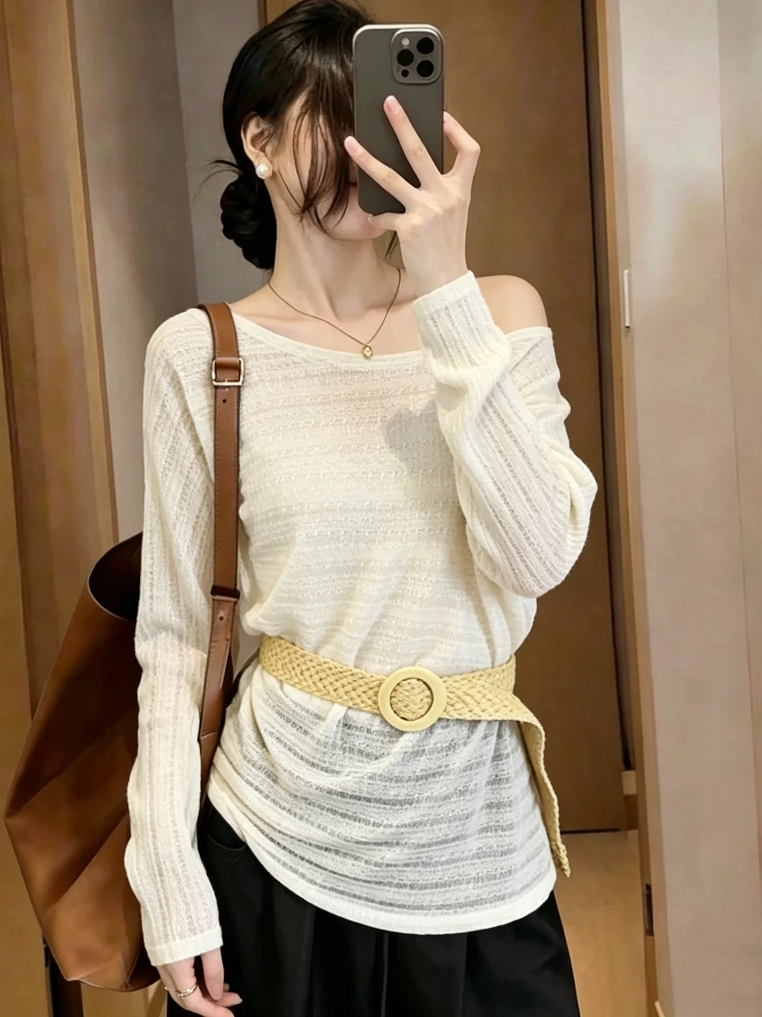 Slim Fit Long Sleeve T-Shirt Women's Summer New Style Commute Wind Korean Version Regular Model Thin Sun Protection Shirt
Slim Fit Long Sleeve T-Shirt Women's Summer New Style Commute Wind Korean Version Regular Model Thin Sun Protection Shirt