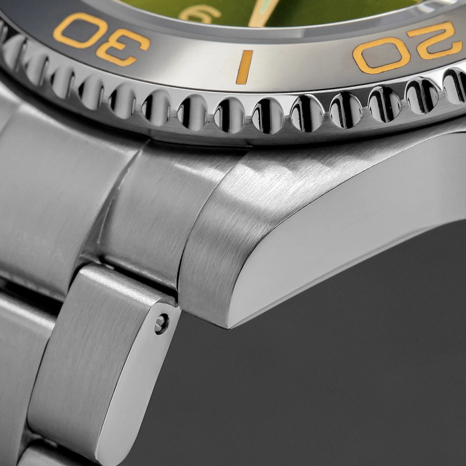 ADDIESDIVE New Men Mechanical Watches Luxury Sapphire Glass Automatic Watch 20ATM Luminous Waterproof Stainless Steel Wristwatch
ADDIESDIVE New Men Mechanical Watches Luxury Sapphire Glass Automatic Watch 20ATM Luminous Waterproof Stainless Steel Wristwatch