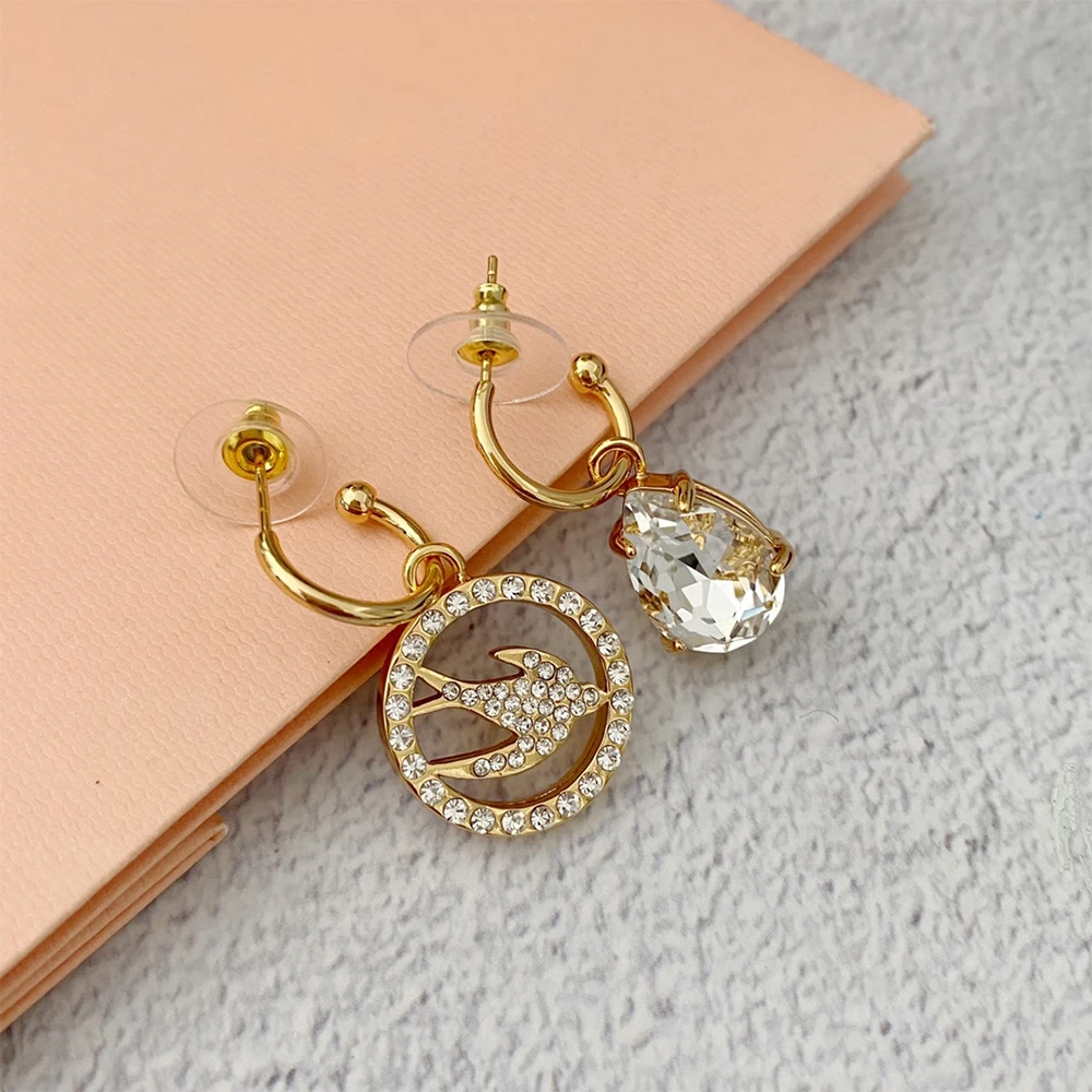 Báthory Elizabeth Famous Designer Brand Golden Asymmetry Bird Diamond Earrings Luxury Pendientes Women Fashion Vintage Jewelry
Báthory Elizabeth Famous Designer Brand Golden Asymmetry Bird Diamond Earrings Luxury Pendientes Women Fashion Vintage Jewelry