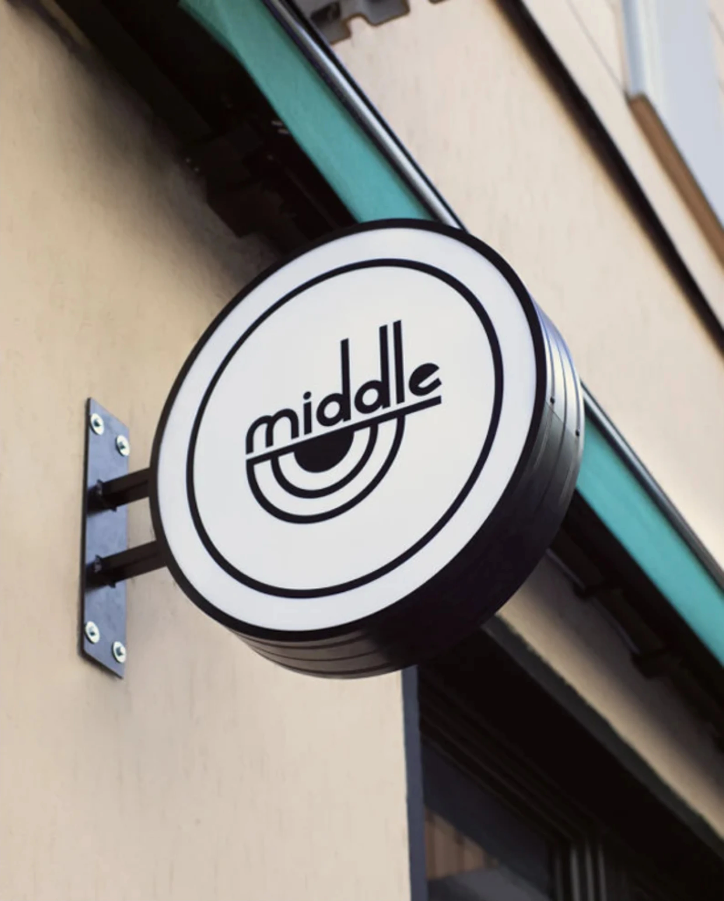 Double Sided Light Box Signage, Led Blade Sign,Round Light Box Store front Sign,Illuminated Blade Sign,LED Light Box Sign Board
Double Sided Light Box Signage, Led Blade Sign,Round Light Box Store front Sign,Illuminated Blade Sign,LED Light Box Sign Board