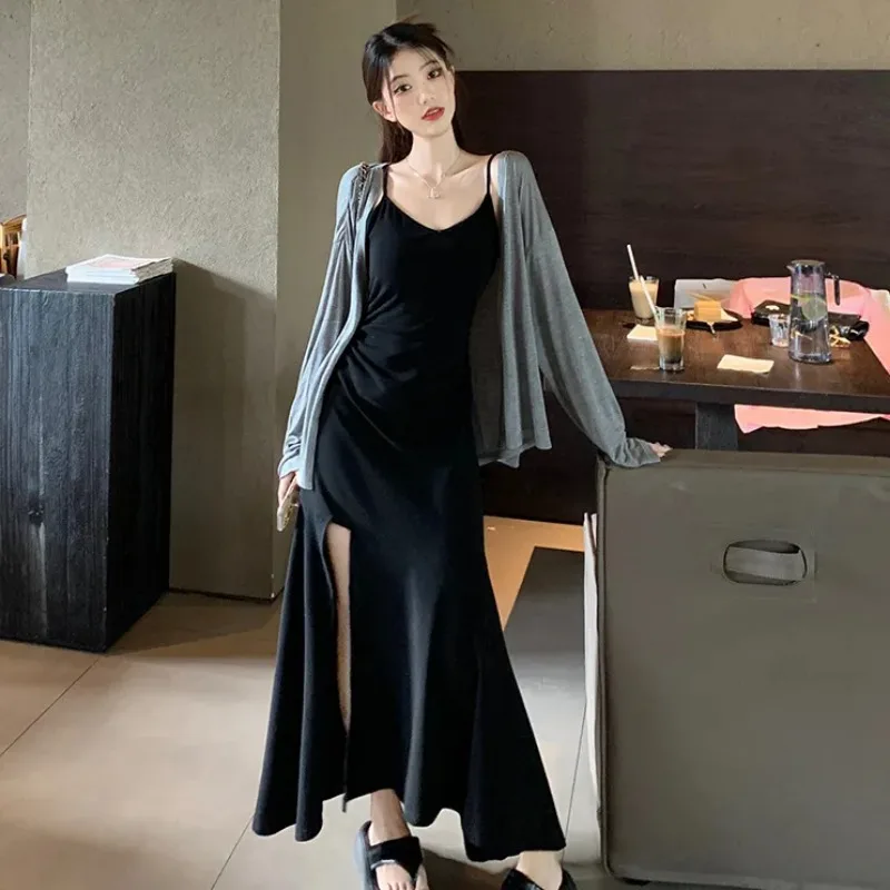 Women's V-neck Slip Dress Cardigan Two-Piece Set Knit Midi Dress Outfit
Women's V-neck Slip Dress Cardigan Two-Piece Set Knit Midi Dress Outfit