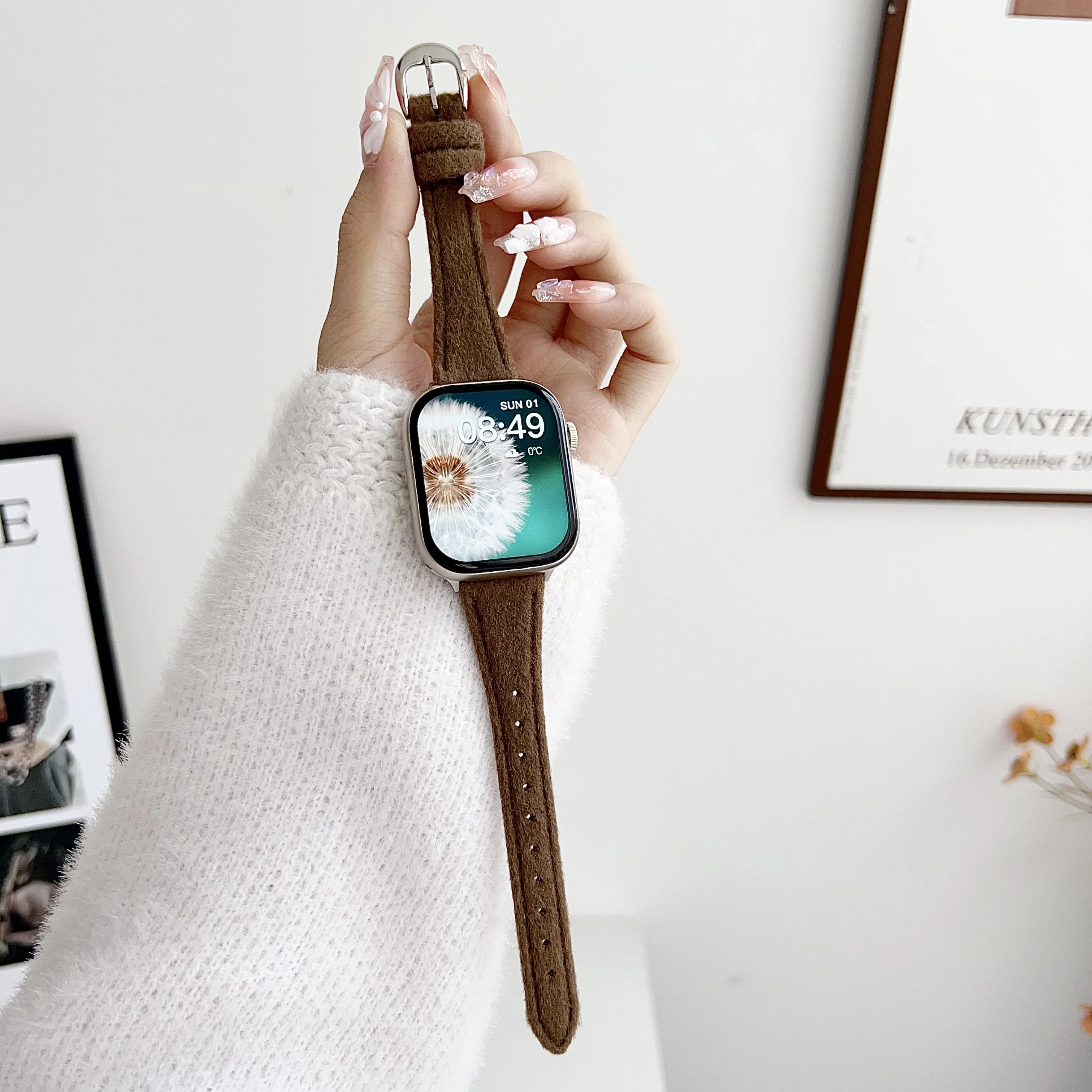 Horseshoe Buckle For Apple Watch Band For iWatch Series 9 5 6 7 4 SE Leather Strap Ultra 2 1 49mm 45mm 41mm 40/41/44mm Bracelet
Horseshoe Buckle For Apple Watch Band For iWatch Series 9 5 6 7 4 SE Leather Strap Ultra 2 1 49mm 45mm 41mm 40/41/44mm Bracelet