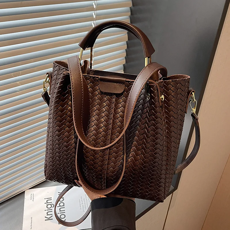 2025 Vintage Spacious Tote Bag, Versatile Underarm Purse for Women, Chic Shoulder Crossbody, Minimalist Day-to-Night Bag
2025 Vintage Spacious Tote Bag, Versatile Underarm Purse for Women, Chic Shoulder Crossbody, Minimalist Day-to-Night Bag