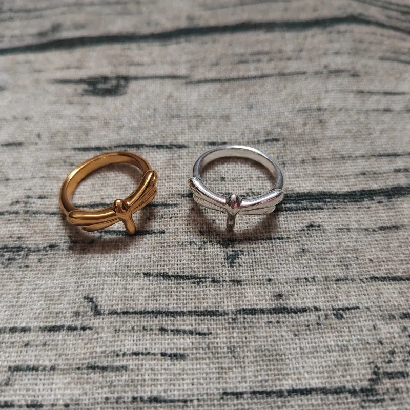 2026 new trendy dragonfly ring, suitable for men and women's daily casual wear
2026 new trendy dragonfly ring, suitable for men and women's daily casual wear