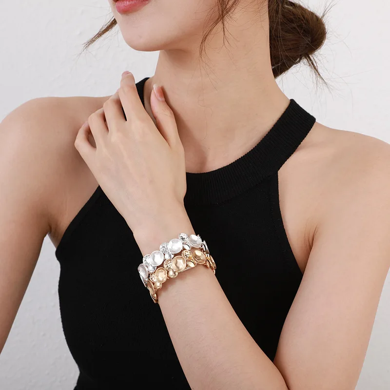 Kaseakia Elastic Rope Metal Adjustable Bracelets for Women 
Kaseakia Elastic Rope Metal Adjustable Bracelets for Women