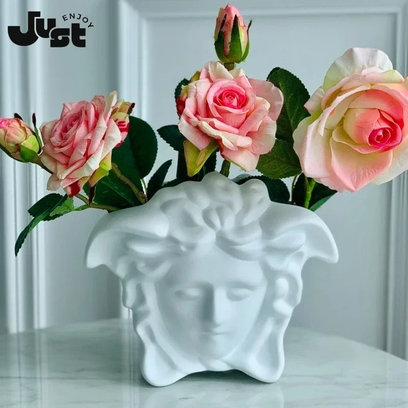 Varsace-Home Vase, Flower Arrangement Ornaments, Fansi Head Storage Decoration, Dry Flower, Soft Decor Gift Home Accessories
Varsace-Home Vase, Flower Arrangement Ornaments, Fansi Head Storage Decoration, Dry Flower, Soft Decor Gift Home Accessories