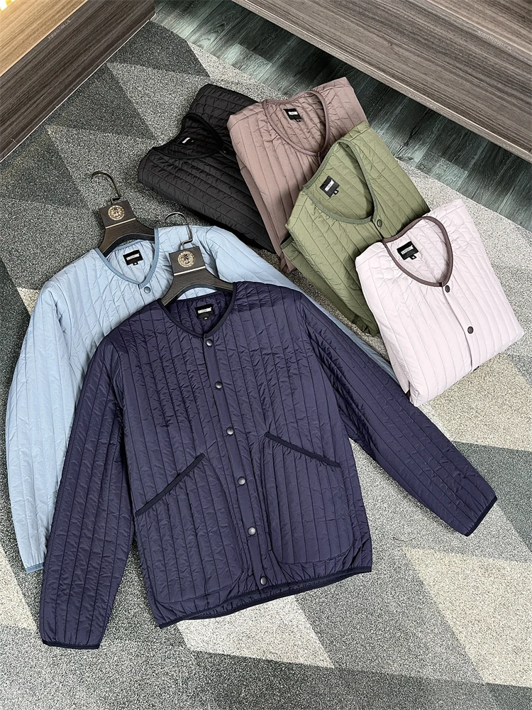 Lightweight Warm Pure Color Men's Cotton Jacket Quilted Cotton Coat Trendy Autumn Winter Loose Fit Casual Style Button Detail
Lightweight Warm Pure Color Men's Cotton Jacket Quilted Cotton Coat Trendy Autumn Winter Loose Fit Casual Style Button Detail