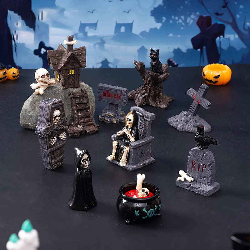 21pcs Miniatures Halloween Decoration Kit Mini Skeleton Ghost Coffin Home Decor Halloween Souvenirs Pumpkin Crow Skull
21pcs Miniatures Halloween Decoration Kit Mini Skeleton Ghost Coffin Home Decor Halloween Souvenirs Pumpkin Crow Skull