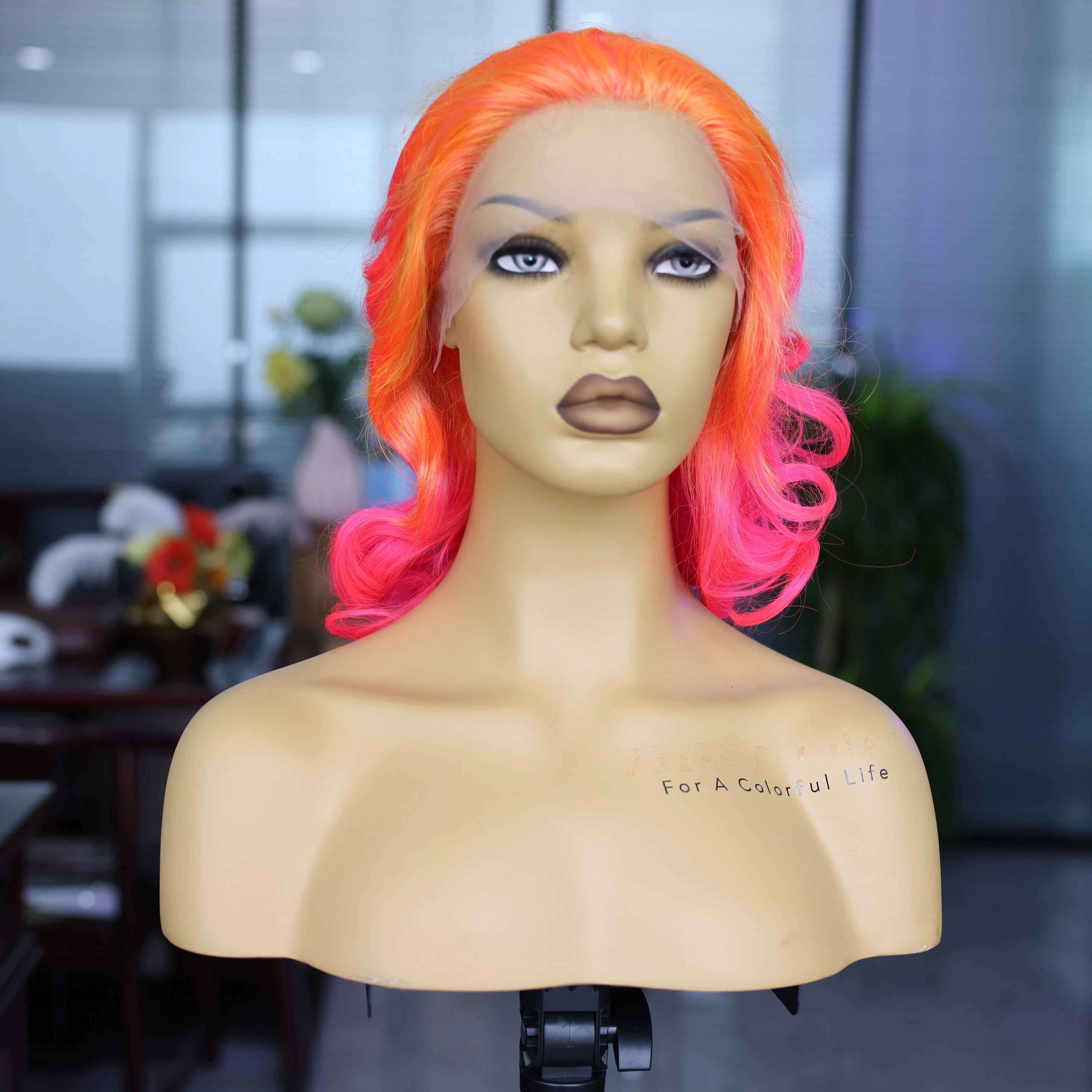 Orange Pink Gradient Synthetic Queen Short Wig Front Lace Adjustable Net Cap Fashion Birthday Gift Cosplay Halloween Women's Wig
Orange Pink Gradient Synthetic Queen Short Wig Front Lace Adjustable Net Cap Fashion Birthday Gift Cosplay Halloween Women's Wig