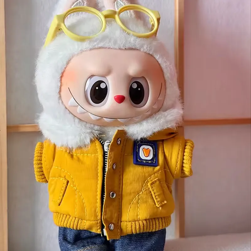 Зимняя толстовка с капюшоном для куклы Labubu 17 см для мальчиков и девочек, зимнее хлопковое пальто с белым меховым воротником для коллекционера игрушек
Зимняя толстовка с капюшоном для куклы Labubu 17 см для мальчиков и девочек, зимнее хлопковое пальто с белым меховым воротником для коллекционера игрушек