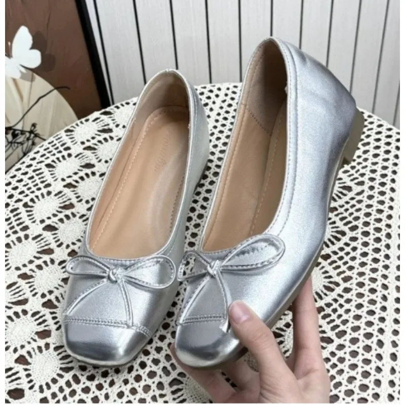 New Style Fashion Women Flats Square Head Bowknot Pink Ballet Flats for Women Big Size Solid Color Soft Sole Bow Zapatos Mujer
New Style Fashion Women Flats Square Head Bowknot Pink Ballet Flats for Women Big Size Solid Color Soft Sole Bow Zapatos Mujer