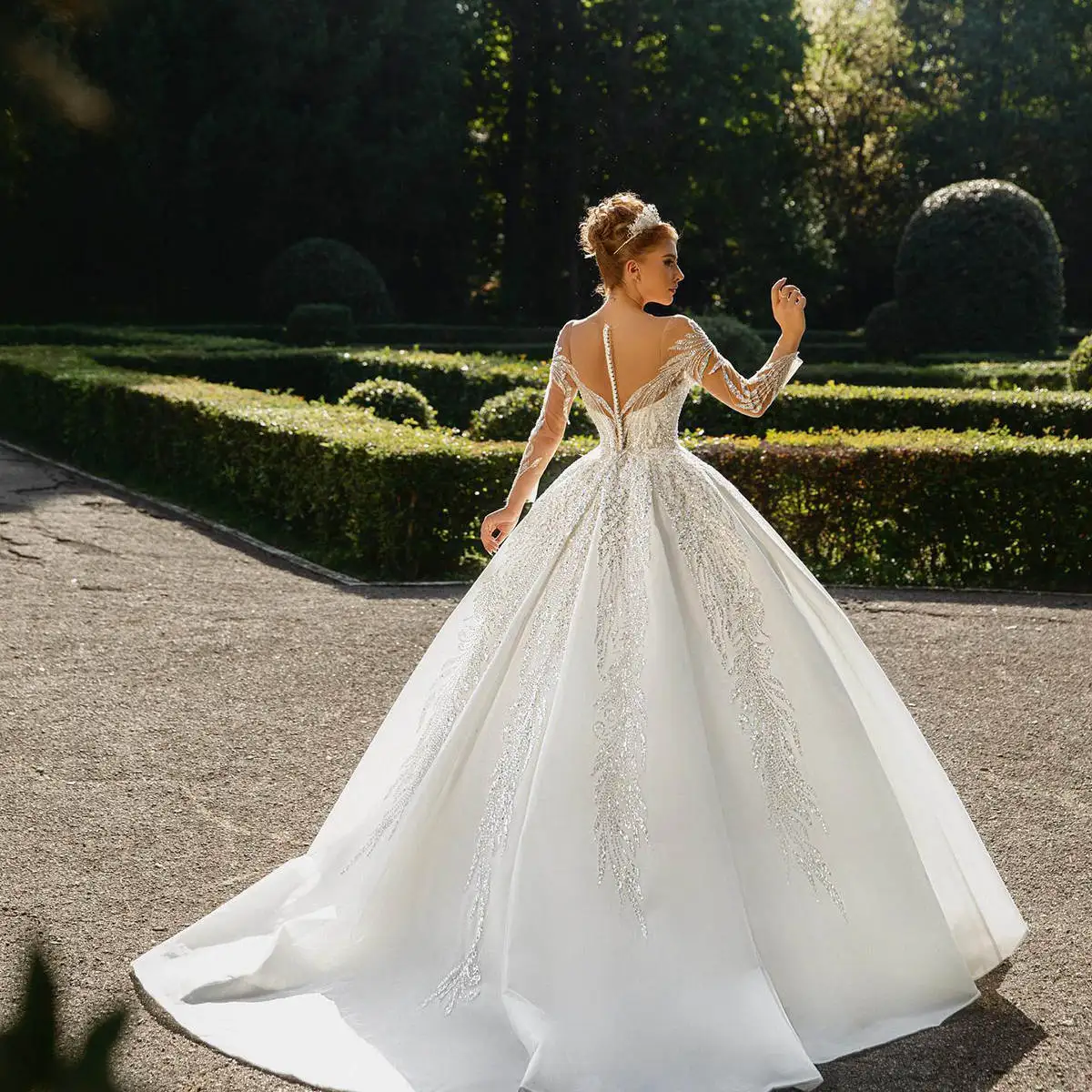 Charming Sequin Lace Applique Ball Gown Bridal Dress Illusion Long Sleeve Satin Wedding Dress Vestido De Novia Customized
Charming Sequin Lace Applique Ball Gown Bridal Dress Illusion Long Sleeve Satin Wedding Dress Vestido De Novia Customized