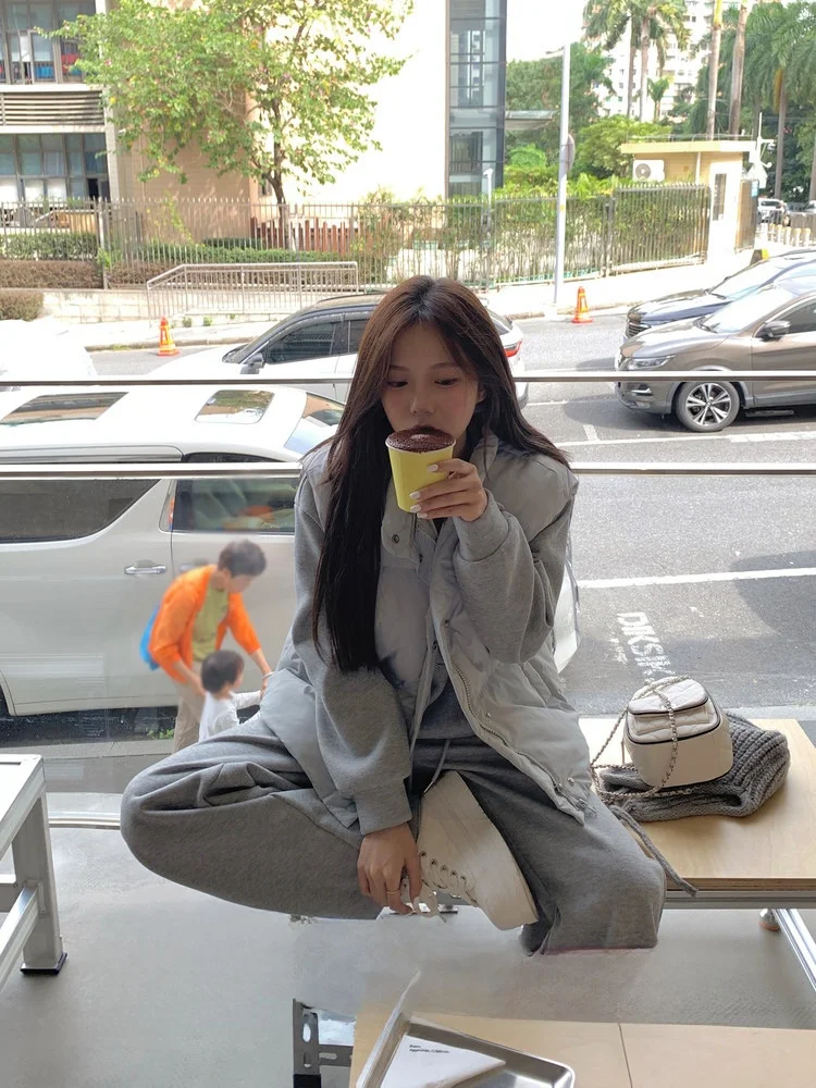 Comfortable Thiened Women's Vest Autumn Winter Warm Casual Feelings Cotton Clothes Small Size Commuter Korean Sle Loose Fit
Comfortable Thiened Women's Vest Autumn Winter Warm Casual Feelings Cotton Clothes Small Size Commuter Korean Sle Loose Fit