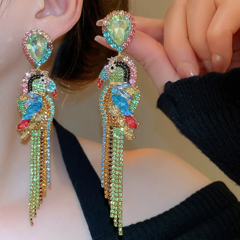 Minar Creative Multicolor Rhinestones Parrot Bird Long Chain Tassel Drop Earrings for Women Gold Plated Metal Statement Jewelry
Minar Creative Multicolor Rhinestones Parrot Bird Long Chain Tassel Drop Earrings for Women Gold Plated Metal Statement Jewelry