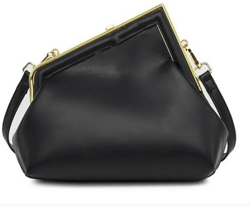 New Ladies Shoulder Bag Retro Simple Messenger Bags Metal Lock Buckle Women Handbags Designer Leather Tote
New Ladies Shoulder Bag Retro Simple Messenger Bags Metal Lock Buckle Women Handbags Designer Leather Tote