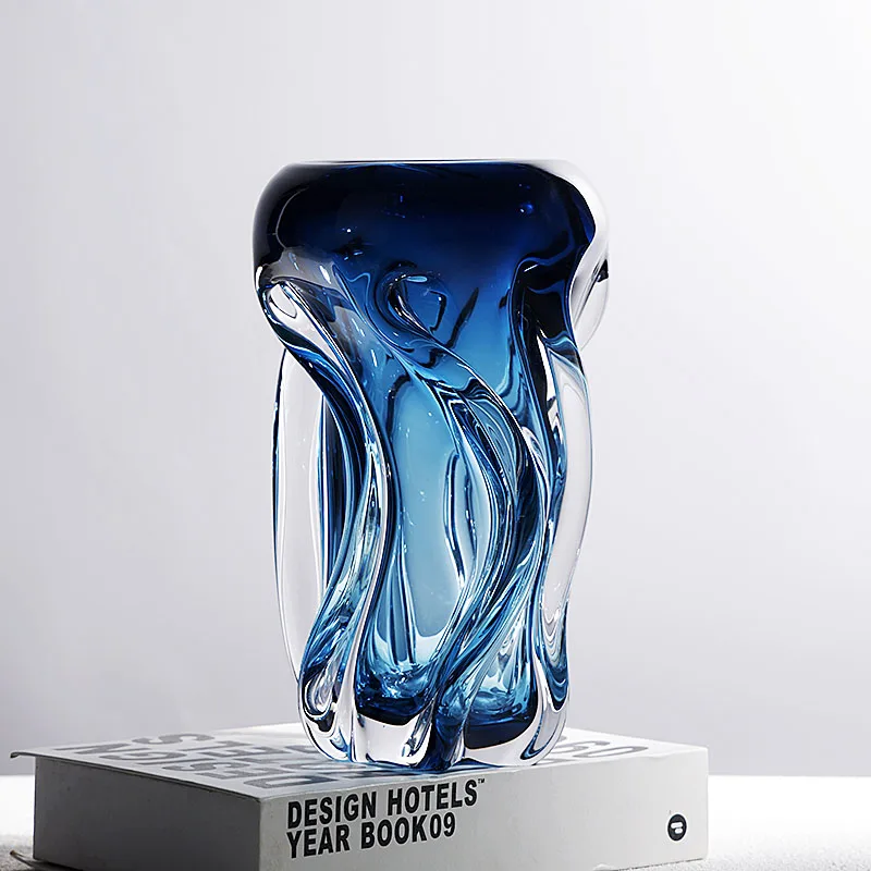 Light luxury blue glazed vase modern living room simple art water flower arrangement home decoration desktop ornament
Light luxury blue glazed vase modern living room simple art water flower arrangement home decoration desktop ornament