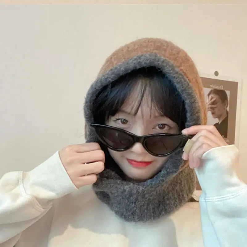 A52E Handwoven Hat Windproof Beanie Hat Female Knitted Headgear Winter Hat Headdress
A52E Handwoven Hat Windproof Beanie Hat Female Knitted Headgear Winter Hat Headdress
