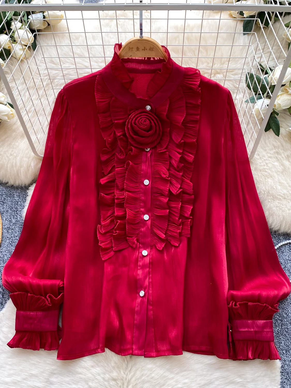 Commuter Style Long Sleeve Women's Shirt Breathable Skin-Friendly Red Top with Wooden Flower Design for Summer
Commuter Style Long Sleeve Women's Shirt Breathable Skin-Friendly Red Top with Wooden Flower Design for Summer