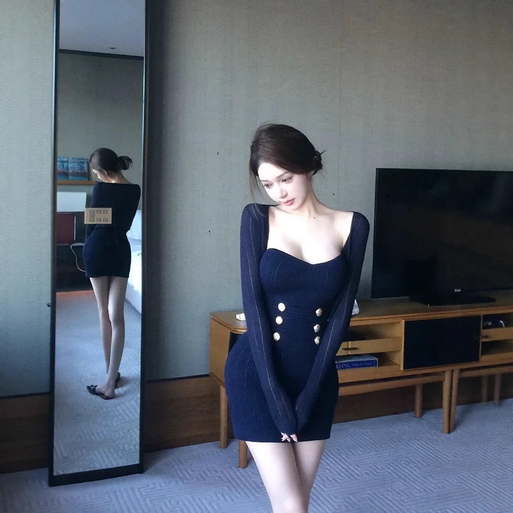 2026 Early Spring Women's Elegant Two Piece Set Long Sleeve Knit Cardigan Strapless Bodycon Mini Dress Fashion Outfit
2026 Early Spring Women's Elegant Two Piece Set Long Sleeve Knit Cardigan Strapless Bodycon Mini Dress Fashion Outfit