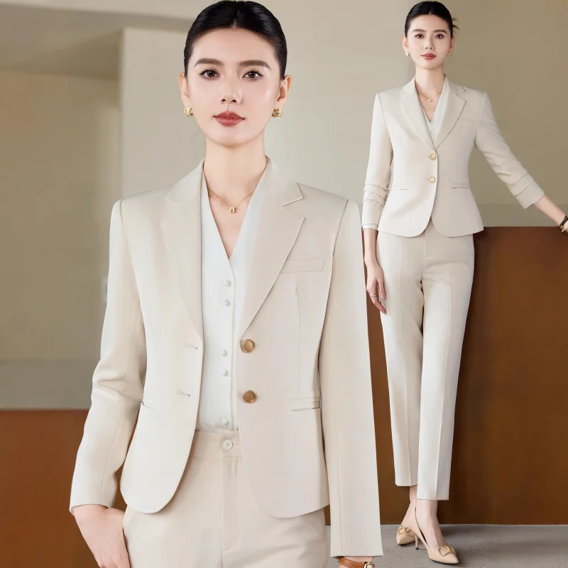 Абрикосовый белый костюм для женщин. Профессиональная одежда для собеседования на работе. Элегантная деловая одежда. Спецодежда.
Абрикосовый белый костюм для женщин. Профессиональная одежда для собеседования на работе. Элегантная деловая одежда. Спецодежда.