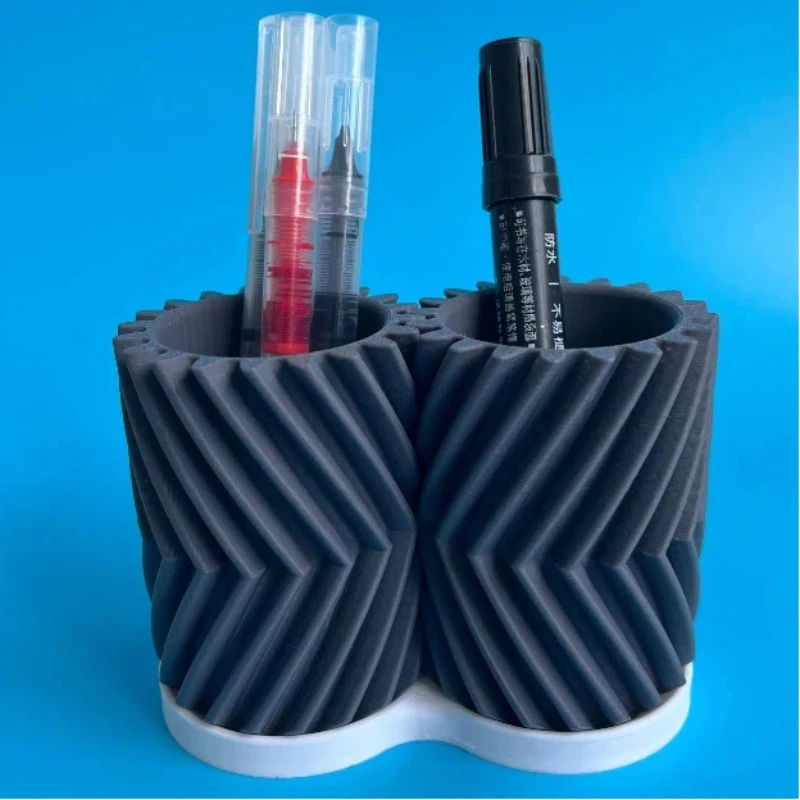 3D Printed Rotating Gear Pen Holder Kinetic Fidget Toy Desk Organizer Mechanical Pencil Cup Stress Relief Office Accessorie Gift
3D Printed Rotating Gear Pen Holder Kinetic Fidget Toy Desk Organizer Mechanical Pencil Cup Stress Relief Office Accessorie Gift