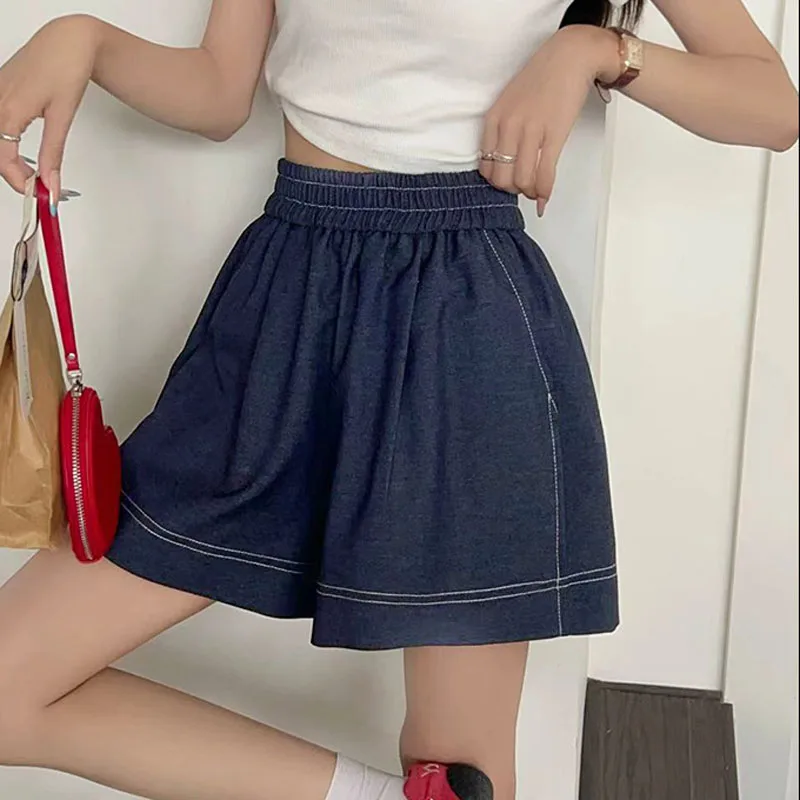 Casual Women's Thin Denim Shorts High Waist Short Chic Office Lady Vintage Female Wide-leg Short Pants 2025 New Summer
Casual Women's Thin Denim Shorts High Waist Short Chic Office Lady Vintage Female Wide-leg Short Pants 2025 New Summer