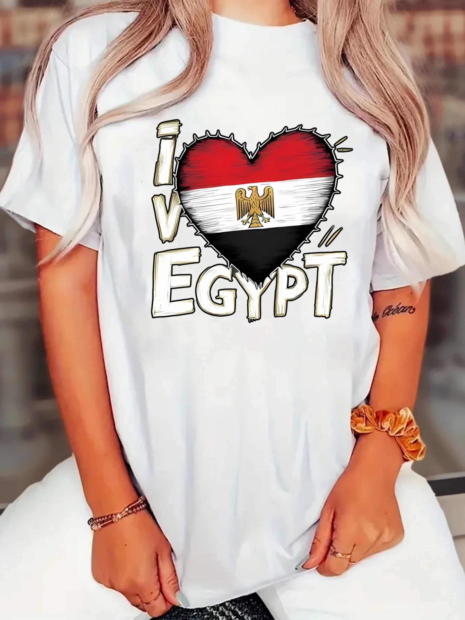 Alphabet Flag Print Women's Fashion Trendy T-Shirt, Round Neck Short Sleeve, Simple Casual Sporty Tee, Comfortable Summer Top
Alphabet Flag Print Women's Fashion Trendy T-Shirt, Round Neck Short Sleeve, Simple Casual Sporty Tee, Comfortable Summer Top