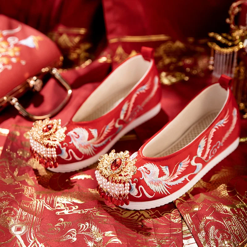 BB05 2024 Осенние новые свадебные туфли с бисером китайские туфли Hanfu увеличивающие вышивку туфли невесты
BB05 2024 Осенние новые свадебные туфли с бисером китайские туфли Hanfu увеличивающие вышивку туфли невесты
