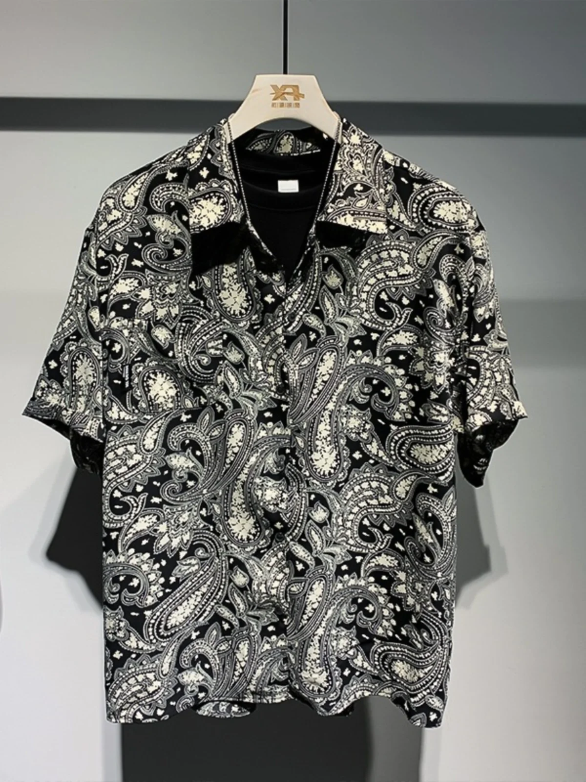 Loose Men's Short Sleeve Floral ShirtLazy Style Summer New Fashion Brand Youth Popular Standard Fit Printed Cotton Shirt
Loose Men's Short Sleeve Floral ShirtLazy Style Summer New Fashion Brand Youth Popular Standard Fit Printed Cotton Shirt