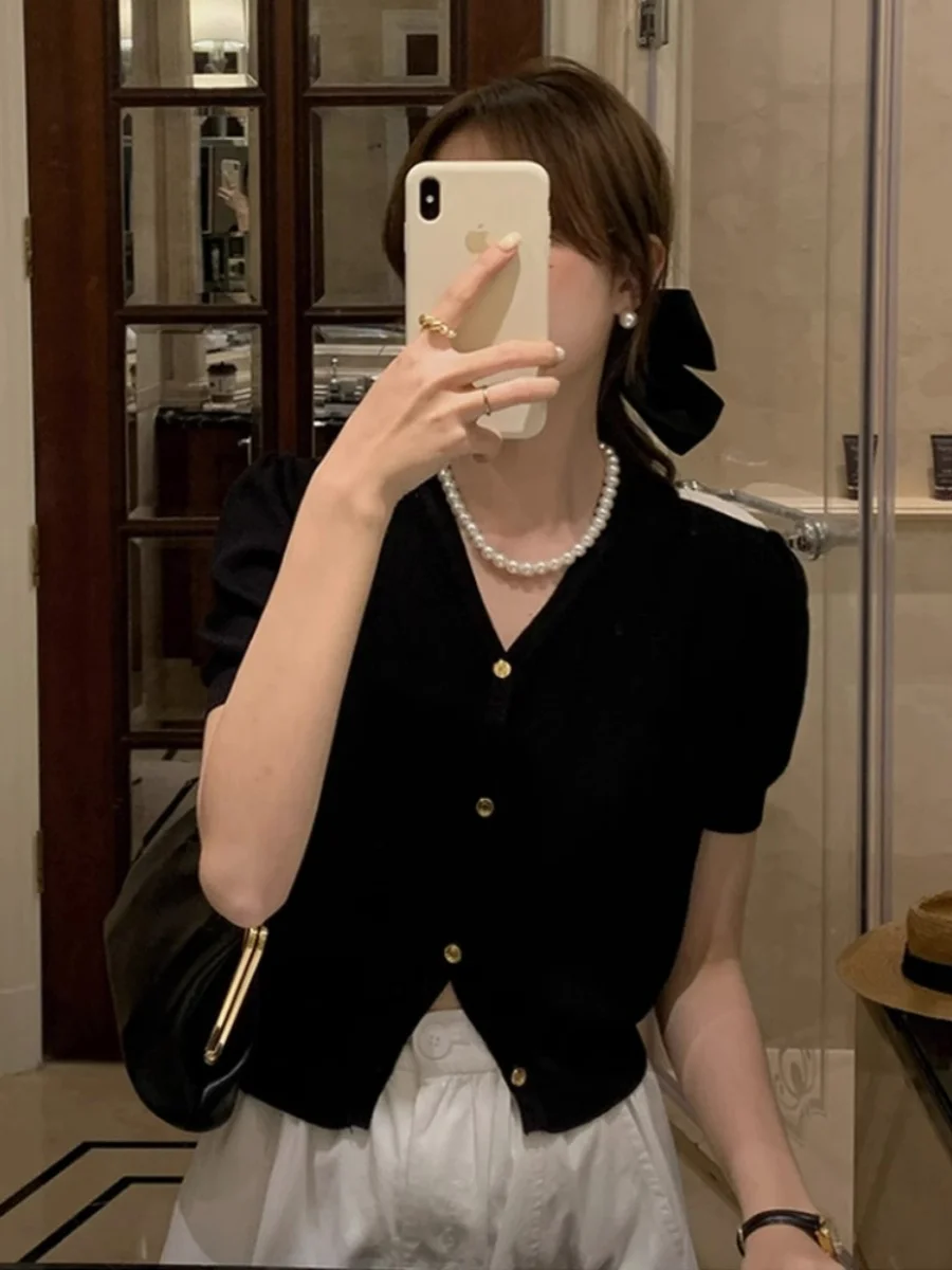 Slim Fit Ice Silk Knitted Short Sleeve V-Neck Waist-Cinched Open Cardigan Women's Summer Fashion Top Thin Korean Style T-Shirt
Slim Fit Ice Silk Knitted Short Sleeve V-Neck Waist-Cinched Open Cardigan Women's Summer Fashion Top Thin Korean Style T-Shirt