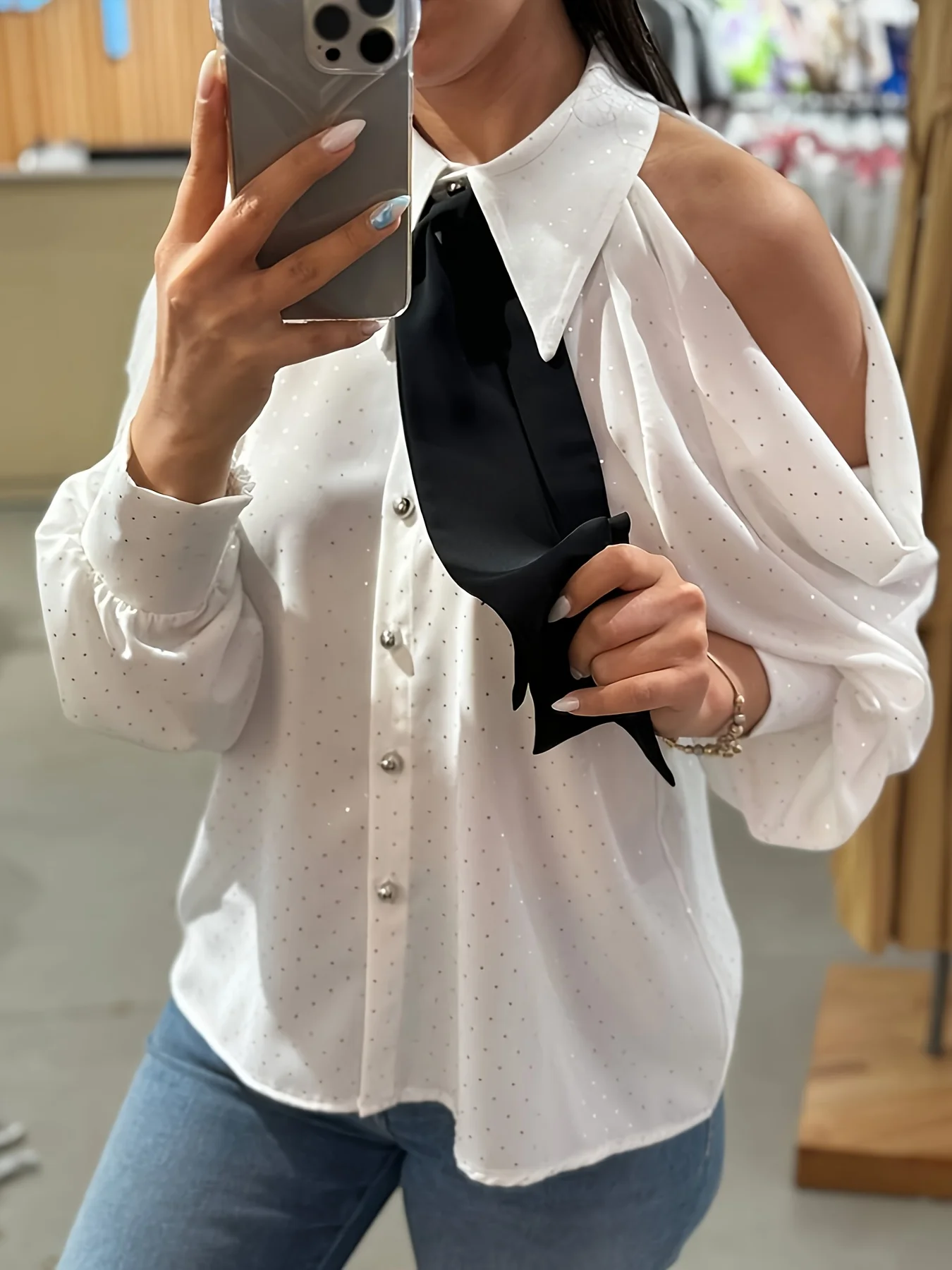 Elegant off-shoulder polka dot off-shoulder shirt women's fashion blouse
Elegant off-shoulder polka dot off-shoulder shirt women's fashion blouse