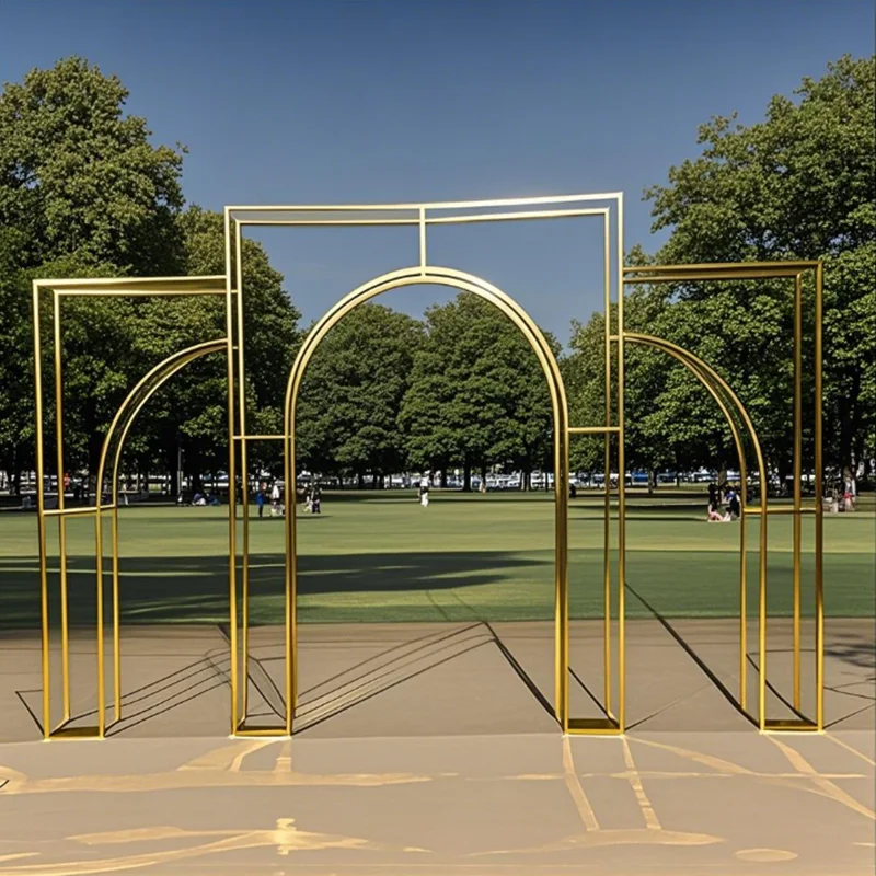 1pcs Hot sale Gold-plated wedding arch screen background frame iron gold plated flower stand indoor scene decoration props 
1pcs Hot sale Gold-plated wedding arch screen background frame iron gold plated flower stand indoor scene decoration props