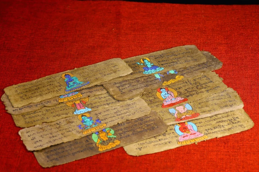 9"Tibetan Temple Collection Old Scriptures Shakyamuni Buddha Statue Old Scripture Amulet Worship Hall Town house Exorcism
9"Tibetan Temple Collection Old Scriptures Shakyamuni Buddha Statue Old Scripture Amulet Worship Hall Town house Exorcism