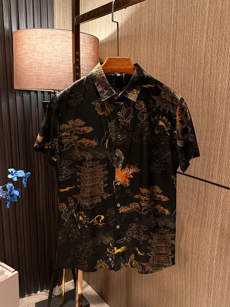 High-Quality Silk Men's Short Sleeve Shirt Vintage Chinese Style Fashionable Urban Print Breathable Lightweight Summer Shirt
High-Quality Silk Men's Short Sleeve Shirt Vintage Chinese Style Fashionable Urban Print Breathable Lightweight Summer Shirt