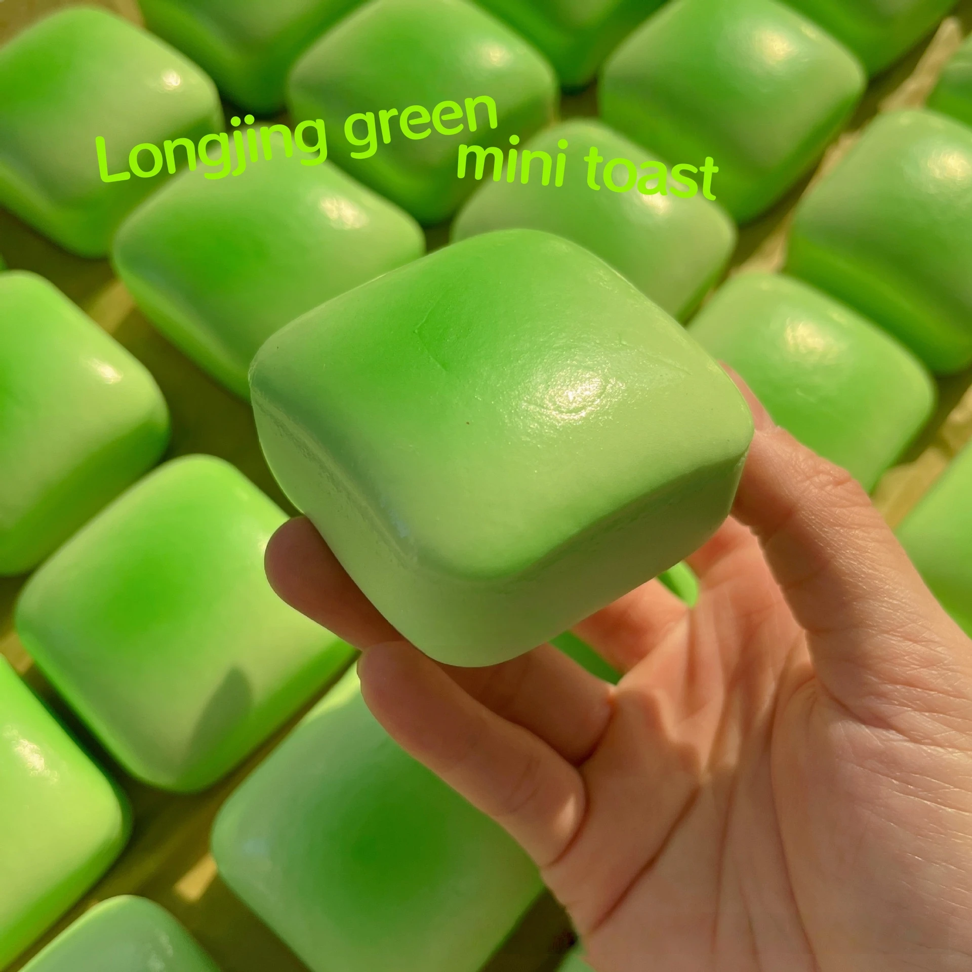 1PC Mini Toast Slow Rising Squishy Anxiety Relief Decompression Toys Sensory Calming Toys Travel Fidget Christmas Gifts
1PC Mini Toast Slow Rising Squishy Anxiety Relief Decompression Toys Sensory Calming Toys Travel Fidget Christmas Gifts