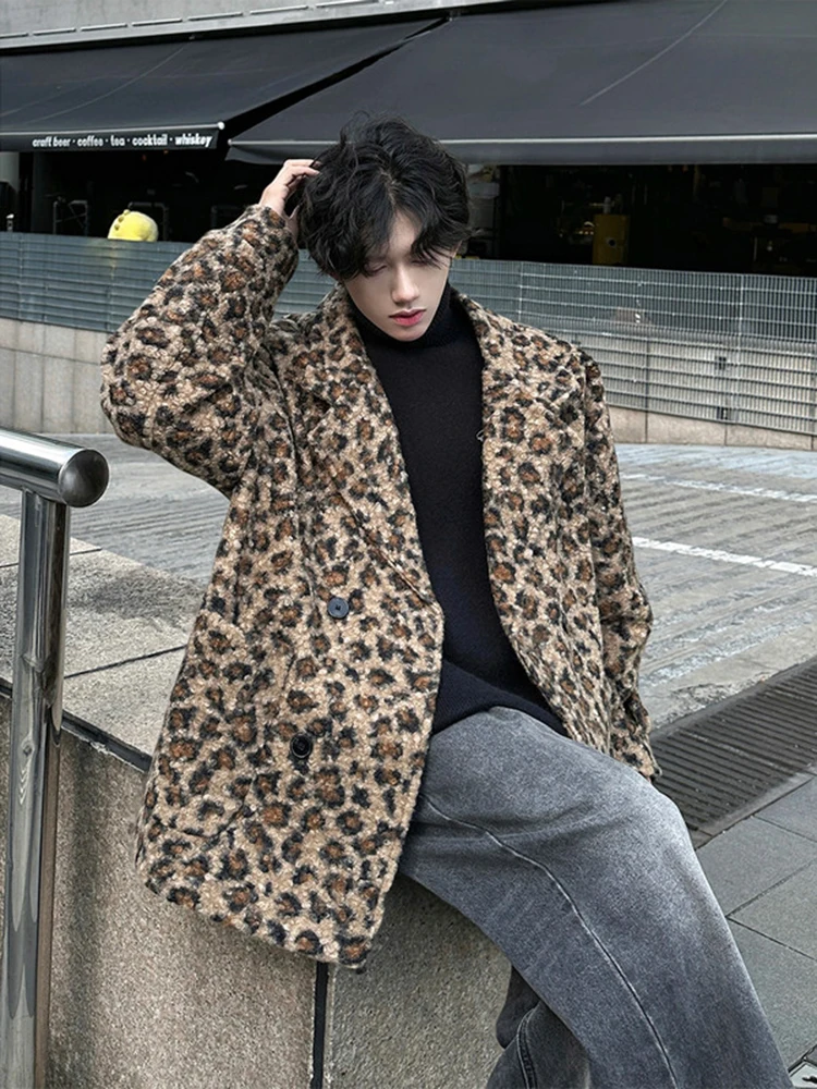 Утепленное шерстяное пальто мужское зимнее, повседневное, свободного кроя, модное, средней длины, с отложным воротником, теплое, комфортное, в американском стиле
Утепленное шерстяное пальто мужское зимнее, повседневное, свободного кроя, модное, средней длины, с отложным воротником, теплое, комфортное, в американском стиле