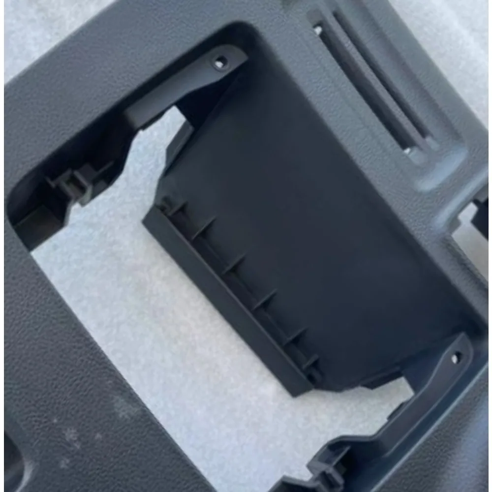For Roewe RX5MAX MG HS Instrument Panel Lower Cover Miscellaneous Storage Box Base Baffle Automotive Parts China Brand
For Roewe RX5MAX MG HS Instrument Panel Lower Cover Miscellaneous Storage Box Base Baffle Automotive Parts China Brand