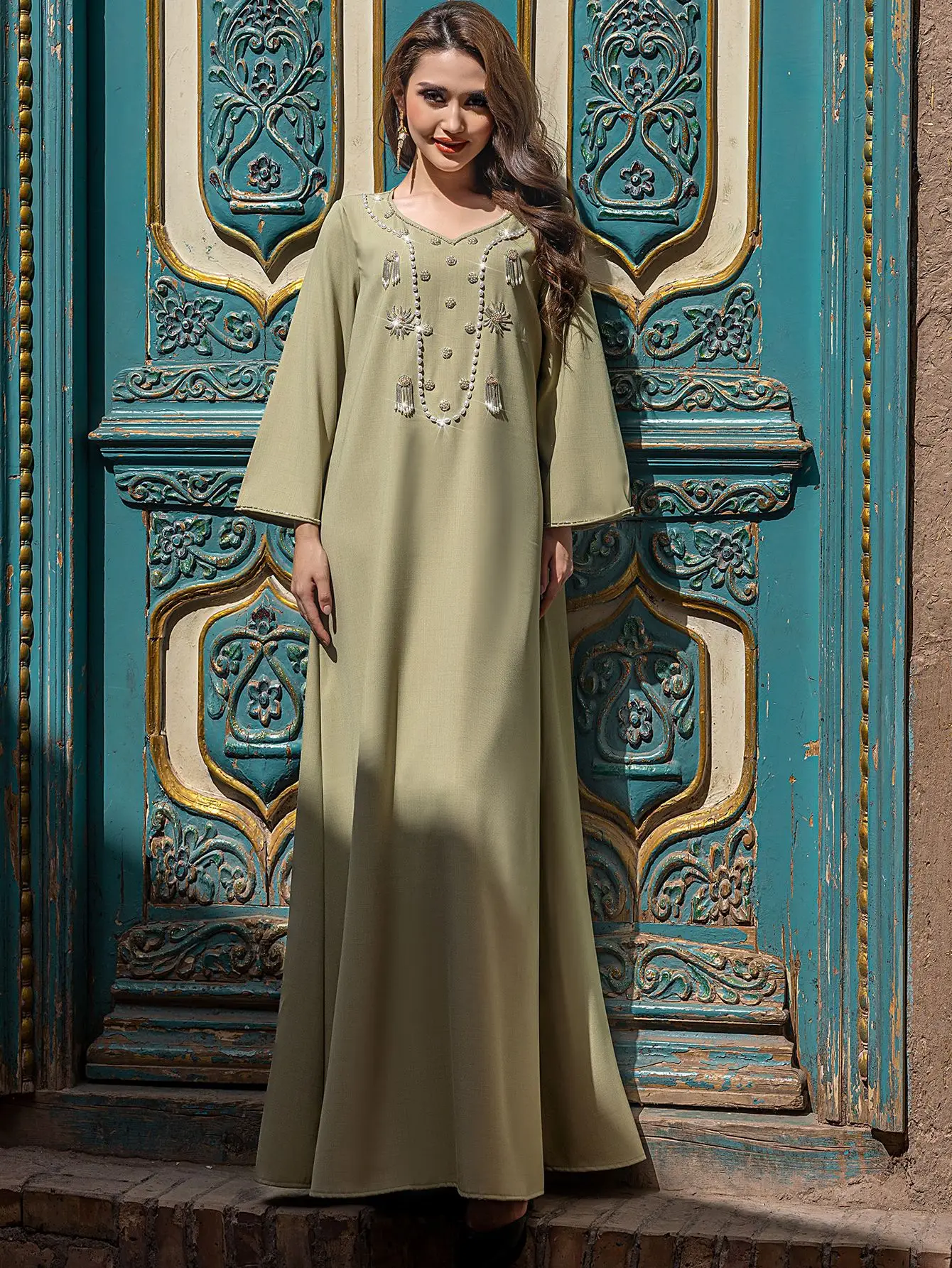 Luxury Dubai Abayas for Women Beads Pearls Muslim Dress Eid Djellaba Caftan Marocain Femme Robe Islam Jalabiya Turkey Kaftan New 
Luxury Dubai Abayas for Women Beads Pearls Muslim Dress Eid Djellaba Caftan Marocain Femme Robe Islam Jalabiya Turkey Kaftan New