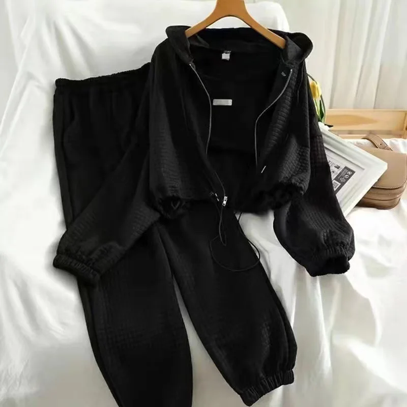2025New Casual Sports Suit for Women, Spring and Autumn Sweatshirt, Loose Street Fashion, Youthful and Stylish Three-Piece Set
2025New Casual Sports Suit for Women, Spring and Autumn Sweatshirt, Loose Street Fashion, Youthful and Stylish Three-Piece Set