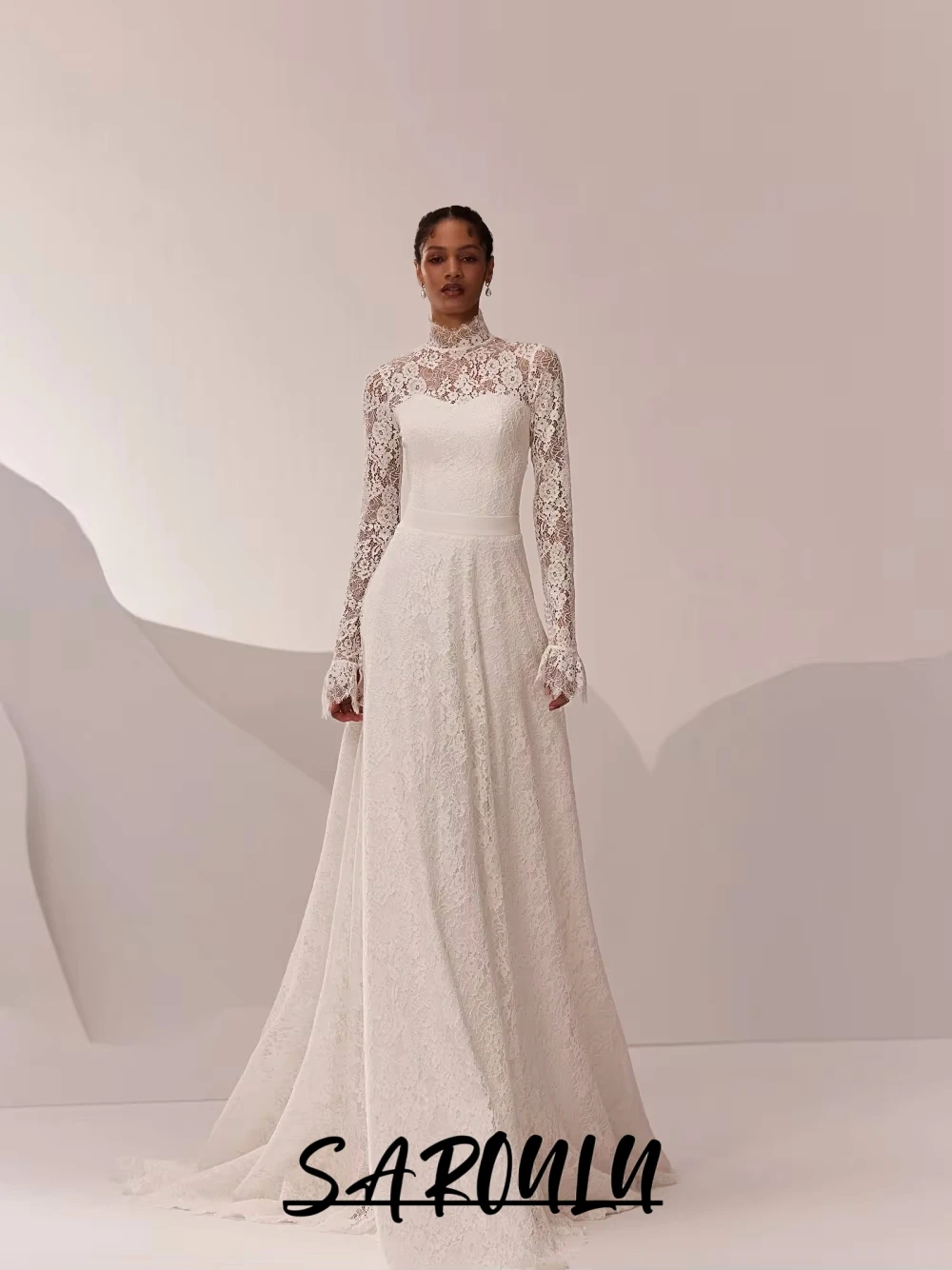 2026 Fully Lace Vintage High Neck Wedding Dress Romantic Flowers Flare Sleeves Bridal Gown Customized Charming A Line Long Wear
2026 Fully Lace Vintage High Neck Wedding Dress Romantic Flowers Flare Sleeves Bridal Gown Customized Charming A Line Long Wear