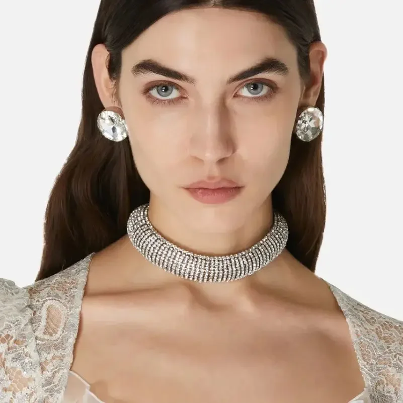 Earrings Fashion Personality Temperament Light Luxury Round Ear Clip For Women Aretes De Mujer Pendientes Boucle D’Oreille
Earrings Fashion Personality Temperament Light Luxury Round Ear Clip For Women Aretes De Mujer Pendientes Boucle D’Oreille