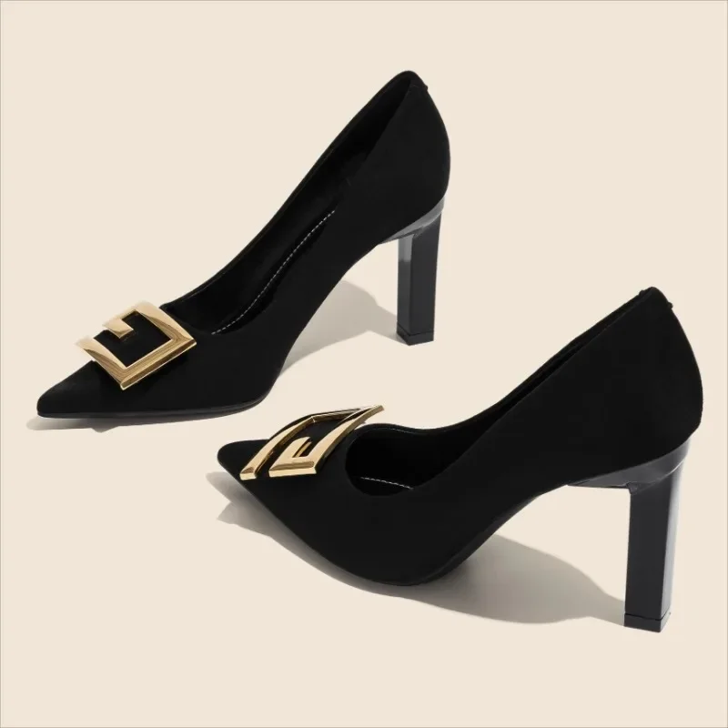 Women's Spring New Coarse Heel Single Shoes Pointed Shallow Mouth Suede Metal Buckle Anti-slip Wear-resistant High Heels
Women's Spring New Coarse Heel Single Shoes Pointed Shallow Mouth Suede Metal Buckle Anti-slip Wear-resistant High Heels