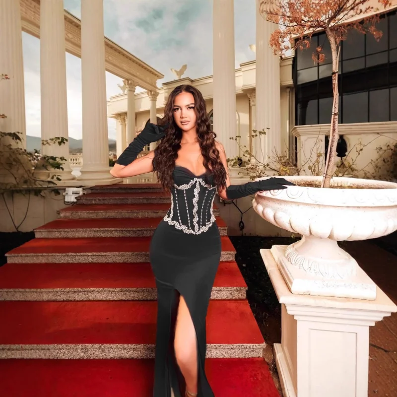 New Arrival Women's Rhinestone Black Velvet Halter Gloves Open Hair Clip Extremely Sexy Bodycon Party Evening Dress for Women
New Arrival Women's Rhinestone Black Velvet Halter Gloves Open Hair Clip Extremely Sexy Bodycon Party Evening Dress for Women