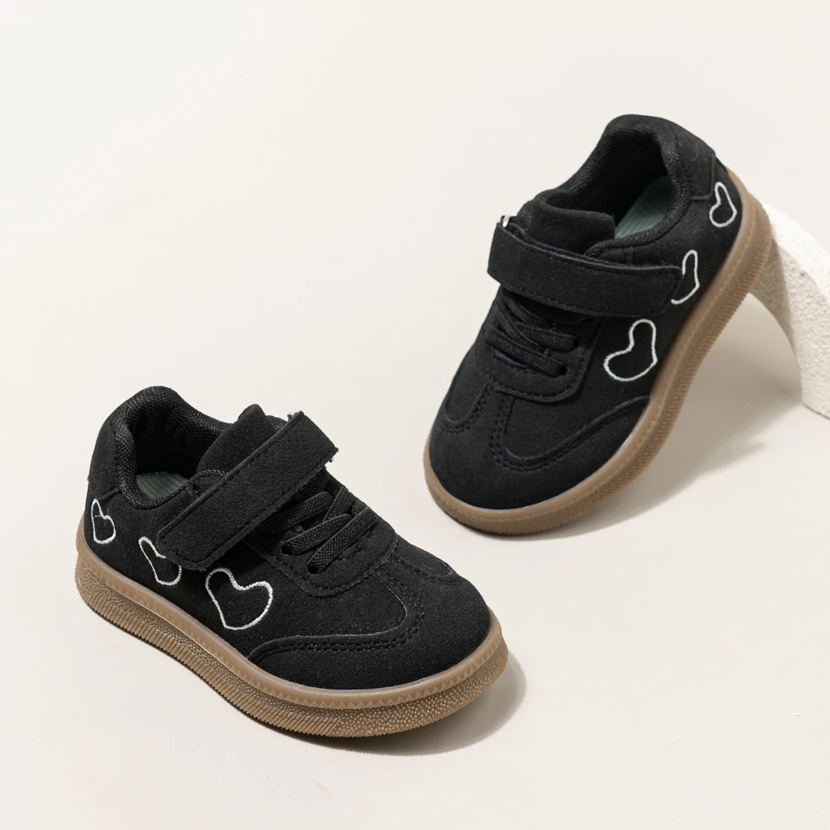 Boys Girls Low Top Sneakers 2026 Fall New Casual Running Shoes Kids Students Comfort Flat Outdoor Breathable Non-Slip
Boys Girls Low Top Sneakers 2026 Fall New Casual Running Shoes Kids Students Comfort Flat Outdoor Breathable Non-Slip