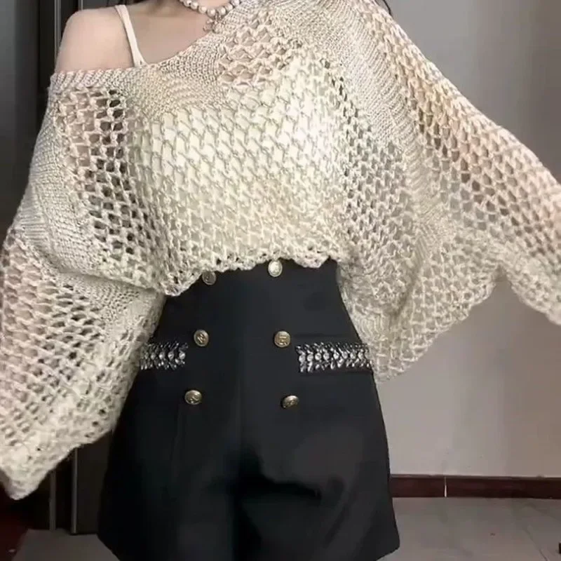Women's Spring and Autumn New Long Sleeve Design Sense of Niche Wear Senior Sense Net Blouse Pullovers Hollowed-out Knitwear
Women's Spring and Autumn New Long Sleeve Design Sense of Niche Wear Senior Sense Net Blouse Pullovers Hollowed-out Knitwear