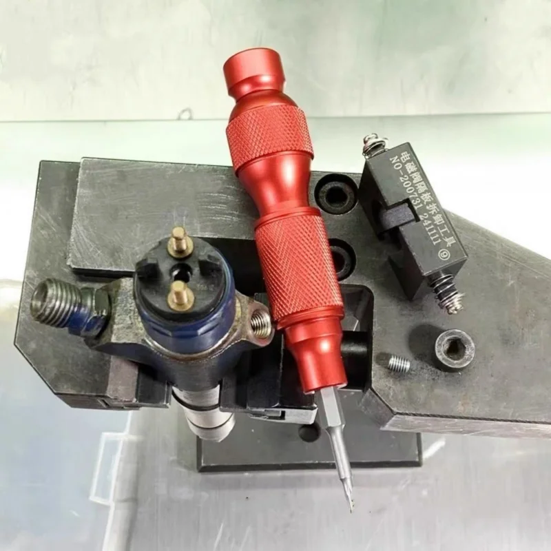 Fuel Injector Solenoid Valve Top Screw Removal Tool for BOSCH 120 Series Injector Repair Tools
Fuel Injector Solenoid Valve Top Screw Removal Tool for BOSCH 120 Series Injector Repair Tools