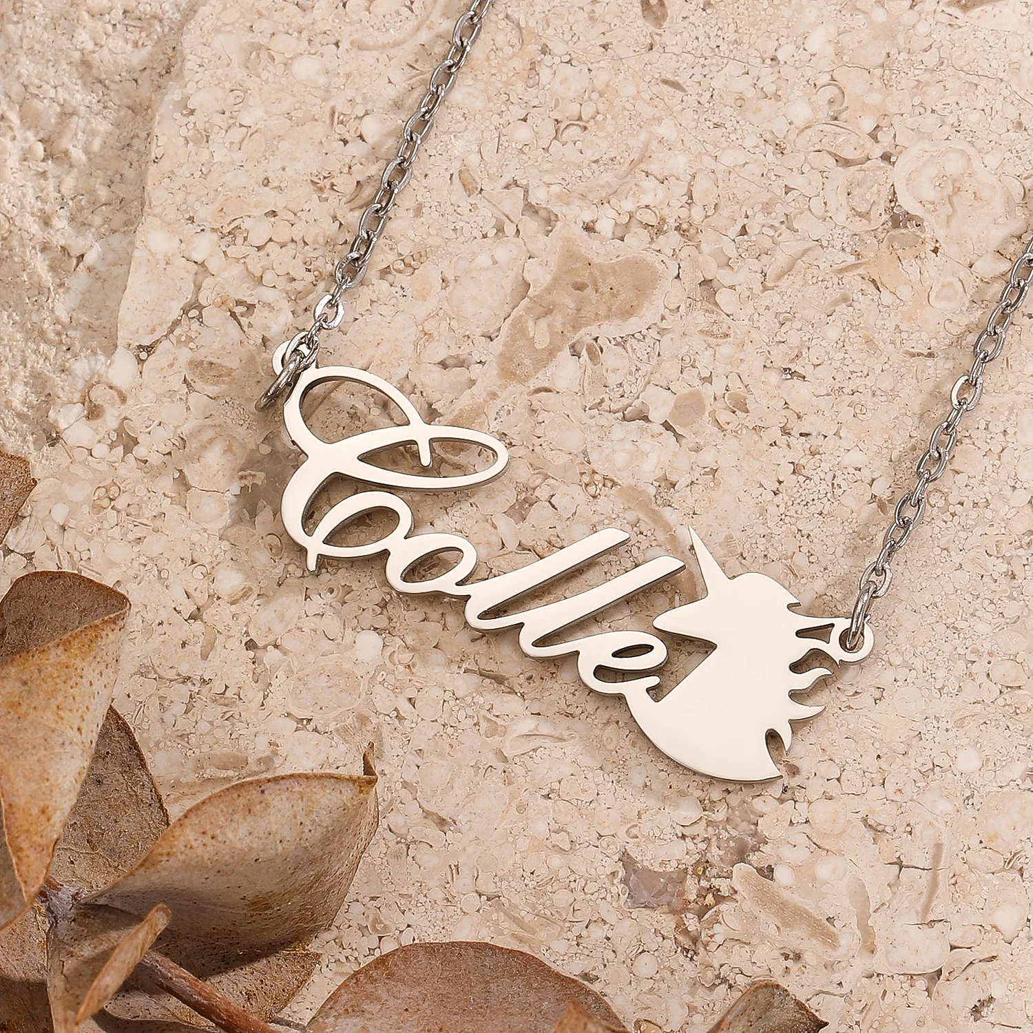 1pc Exquisite Customized Unicorn Pendant Necklace Cartoon Style Jewelry with Personalized Name
1pc Exquisite Customized Unicorn Pendant Necklace Cartoon Style Jewelry with Personalized Name