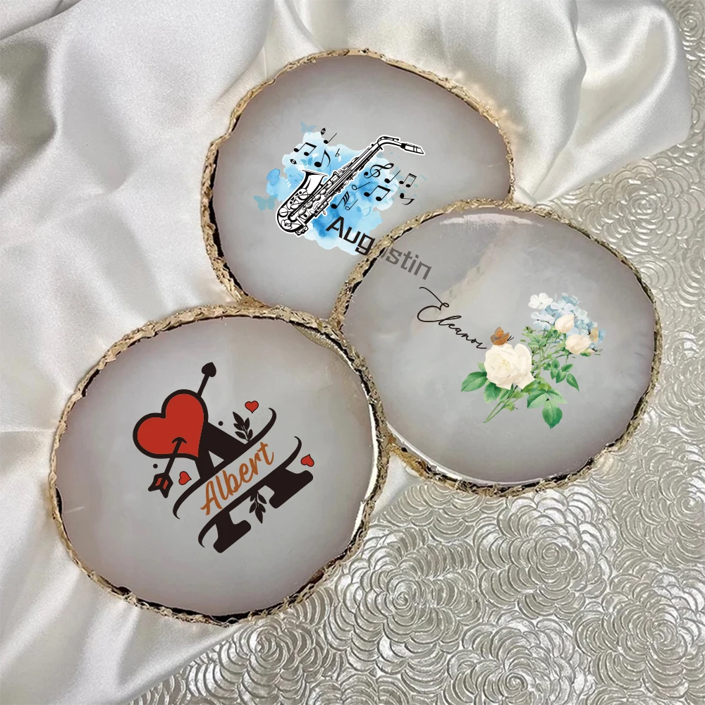 Personalized Resin Jewelry Display Plate with Name, Wedding Ring Earrings, Bridesmaid Gift, Housewarming Party Gift, Custom
Personalized Resin Jewelry Display Plate with Name, Wedding Ring Earrings, Bridesmaid Gift, Housewarming Party Gift, Custom